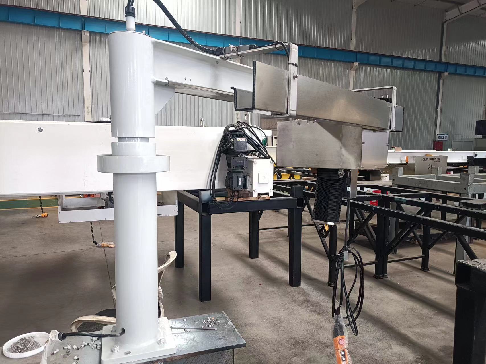 Cleanroom jib crane