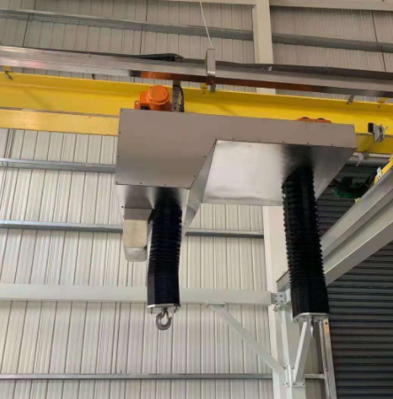 Cleanroom double hook chain hoist