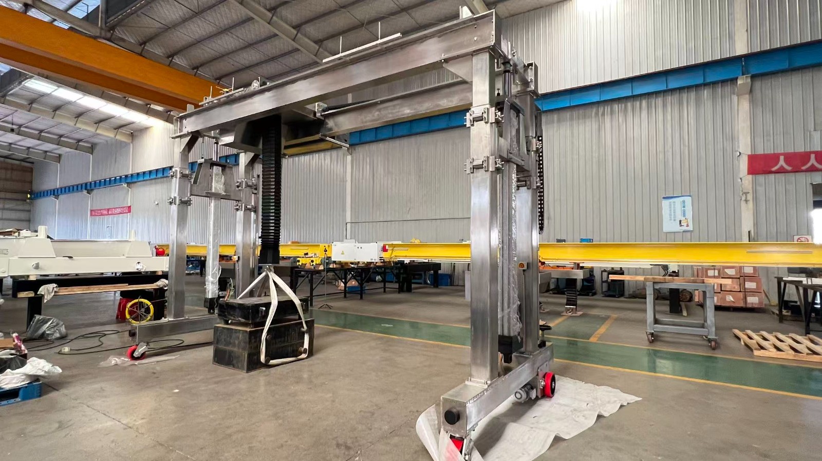 Stainless steel mobile gantry crane